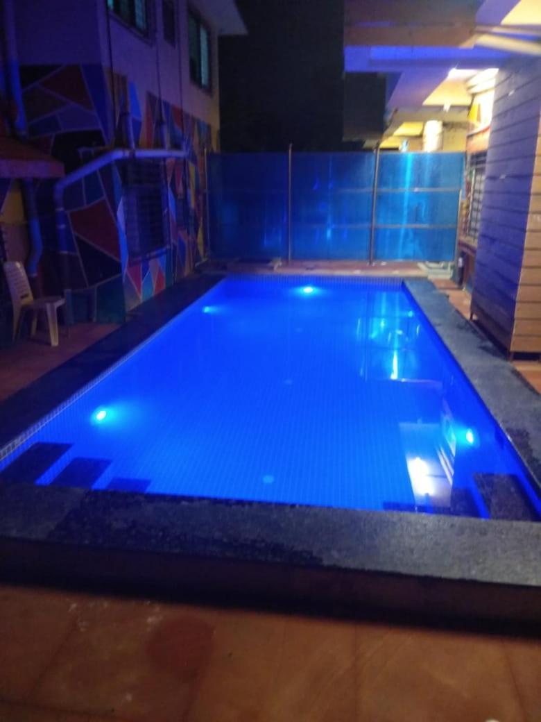 Hotel Phoenix Lonavala Ngoại thất bức ảnh