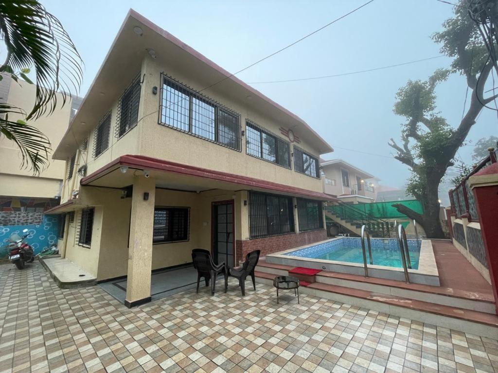 Hotel Phoenix Lonavala Ngoại thất bức ảnh
