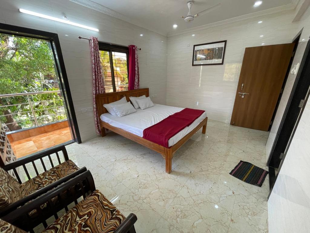 Hotel Phoenix Lonavala Ngoại thất bức ảnh
