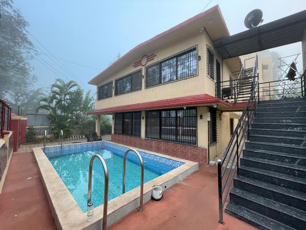 Hotel Phoenix Lonavala Ngoại thất bức ảnh